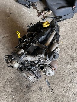 RENAULT MEGANE 1.5 DCi-78Kw——MOTOR - 2