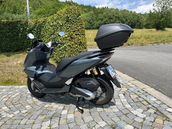 HONDA PCX 125 DX, r.v. 2025, 3.400 km - 2