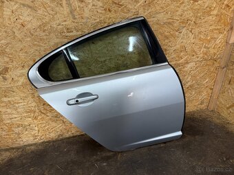 KOMPLETNÍ PRAVÉ ZADNÍ DVEŘE JAGUAR XF STŘÍBRNÉ MEE - 2