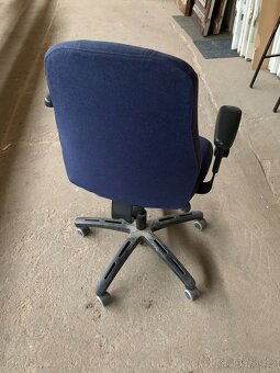 Prodám kancelářskou židli - 2