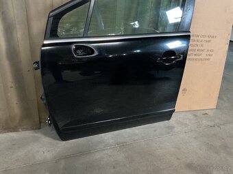 Peugeot 5008 - levé přední + zadní dveře. KTVD - 2