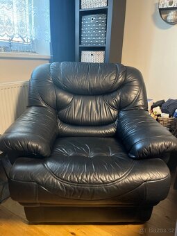 Kožené černé křeslo - 2