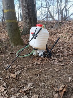 Postřikovač na záda - 2