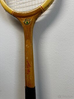 Retro tenisová pálka - 2