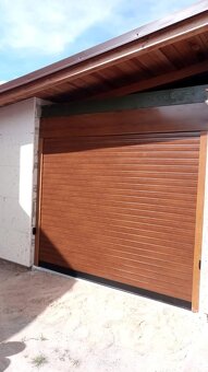 Prodám rolovací garážová vrata - 2