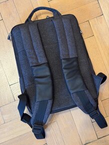 Batoh na notebook RIVACASE 8825 13.3", šedá - 2