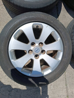 Opel Insignia A - alu 7x17 et41 + letní 225/55/17 - 2