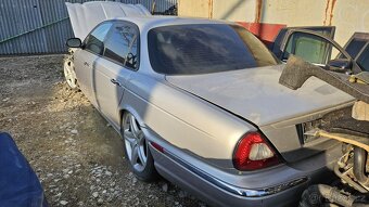 Jaguar xj 2005 na súčiastky - 2