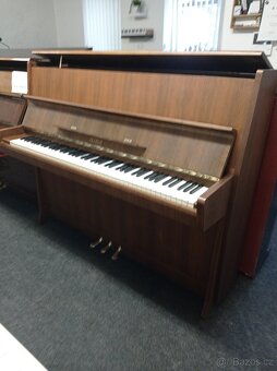 Piano, pianino, klavír Petrof - 2