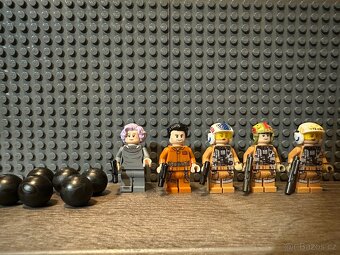 LEGO Star Wars 75188 – Bombardér Odporu - 2