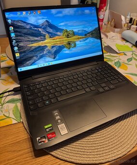 Herní notebook Lenovo Ideapad Gaming 3 (15ARH05) + brašna - 2
