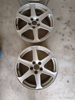 Alu kola R18 Rial - 2
