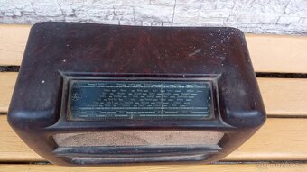 Bakelitové radioTesla 504 U ll. Elektronky jako Talisman. - 2