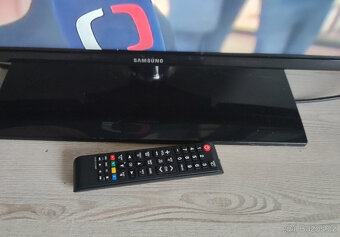 40(101cm) TV Samsung UE40F6400 - 2