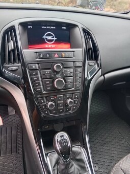 Opel Astra J 2.0 diesel - 2