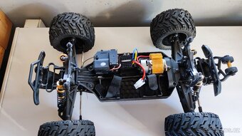 RC model Maverick Quantum MT 4WD - 2