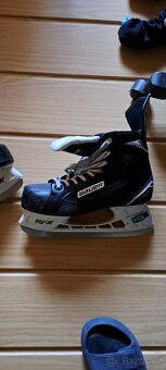 Hokejové brusle Bauer vel.43 - 2