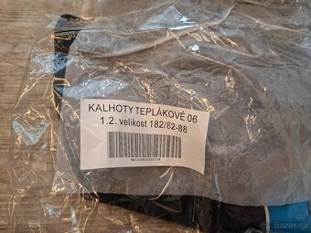 Tepláková souprava AČR (kalhoty, bunda, kraťasy) vel. 182 - 2