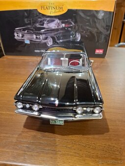 Oldsmobile 1959 Hard Top 1:18 Sun Star - 2