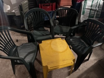 Plastové židle - 2