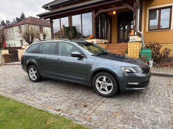 ŠKODA OCTAVIA KOMBI 2017 2.0TDI DSG AMBITION - 2