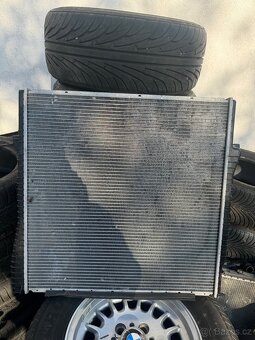 BMW x5 chladič - 2