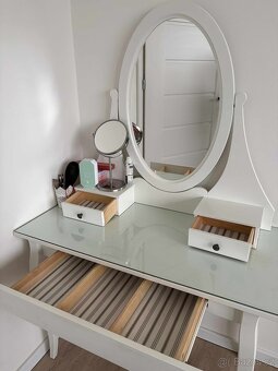 Hemnes toaletní stolek IKEA - 2