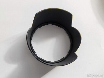 Sluneční clona Nikon HB-32 - 2