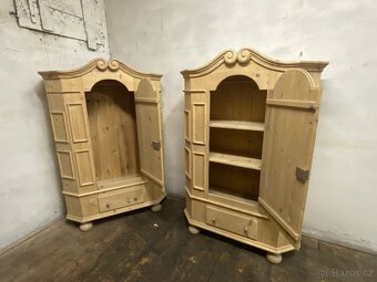 Smrková Barokní Skříň - 2