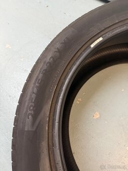 285/45R22 a 325/40R22 - 2