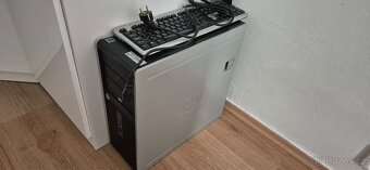 Počítač HP,Corel 2,ram 8, 2xHDD 1TB, Gforce 9500, hdmi,W10 - 2