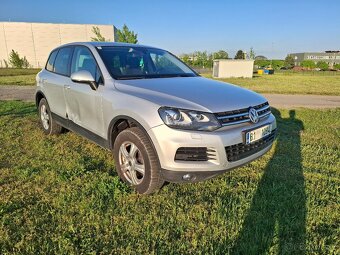 VW Touareg 3.0 TDI Klima Alu Tažné Model Model 2011.-- - 2