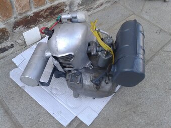 Motor skůtr TATRAN 125 - 2