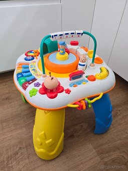 Mluvící a hrající stoleček New Baby s jezdícím vláčkem - 2
