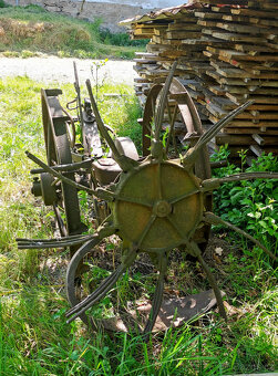 vyvoravač brambor Čert - 2