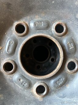 Prodám disky na Volvo V50 5x108 16 palců - 2