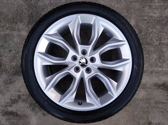 Prodám orig. alu letní sadu 18" Škoda Kamiq - 2