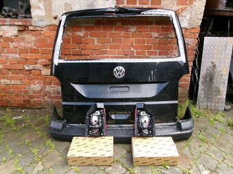 VW T6, T6.1 - zadní dveře ,světla , nárazník - 2