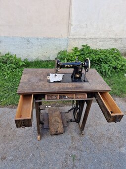 Šicí stroj PFAFF - 2