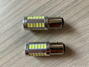LED 2ks žárovek P21/5W (patice BAY15D) barva bílá - 2