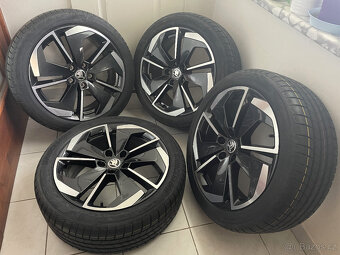 NOVÁ ALU R18 ŠKODA OCTAVIA IV COMET 225/45/18 91Y DOT2025 - 2