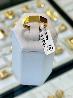 Zlatý prsten 2,42g (1695 Kč/g) - 2