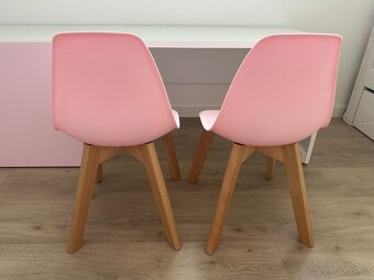 Prodám dětský set stůl a židličky - 2