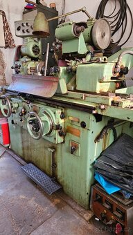 Univerzální hrotová bruska 2UD 500. - 2