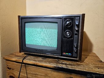 SONY Trinitron KV-1310R retro TV - 2