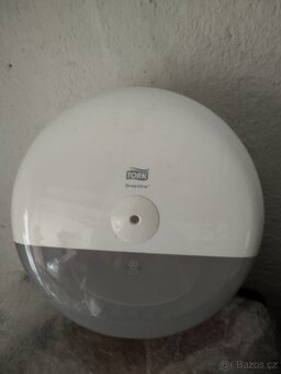 TORK zásobníky na papír wc, utěrky a igel. - 2