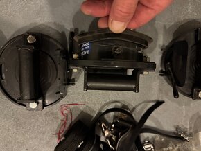 Pricucky - stresni nosic - pro plochou/sklenenou strechu - 2