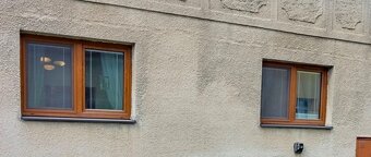 Dvě plastová okna, trojskla - 2