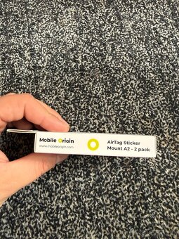 O2 AirTag sticker a2 pack black 2 kusy - 2