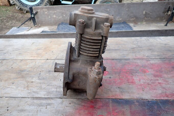 traktr ZETOR - kompresor - 2